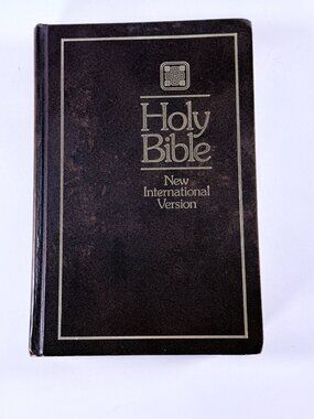 Holy Bible 1987 New International Version Zondervan Hardcover Includes Maps